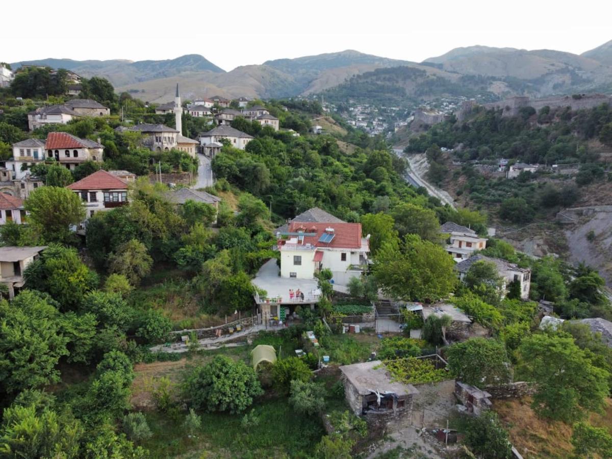 Gjirokastër Guest House Argjiro Castle מראה חיצוני תמונה