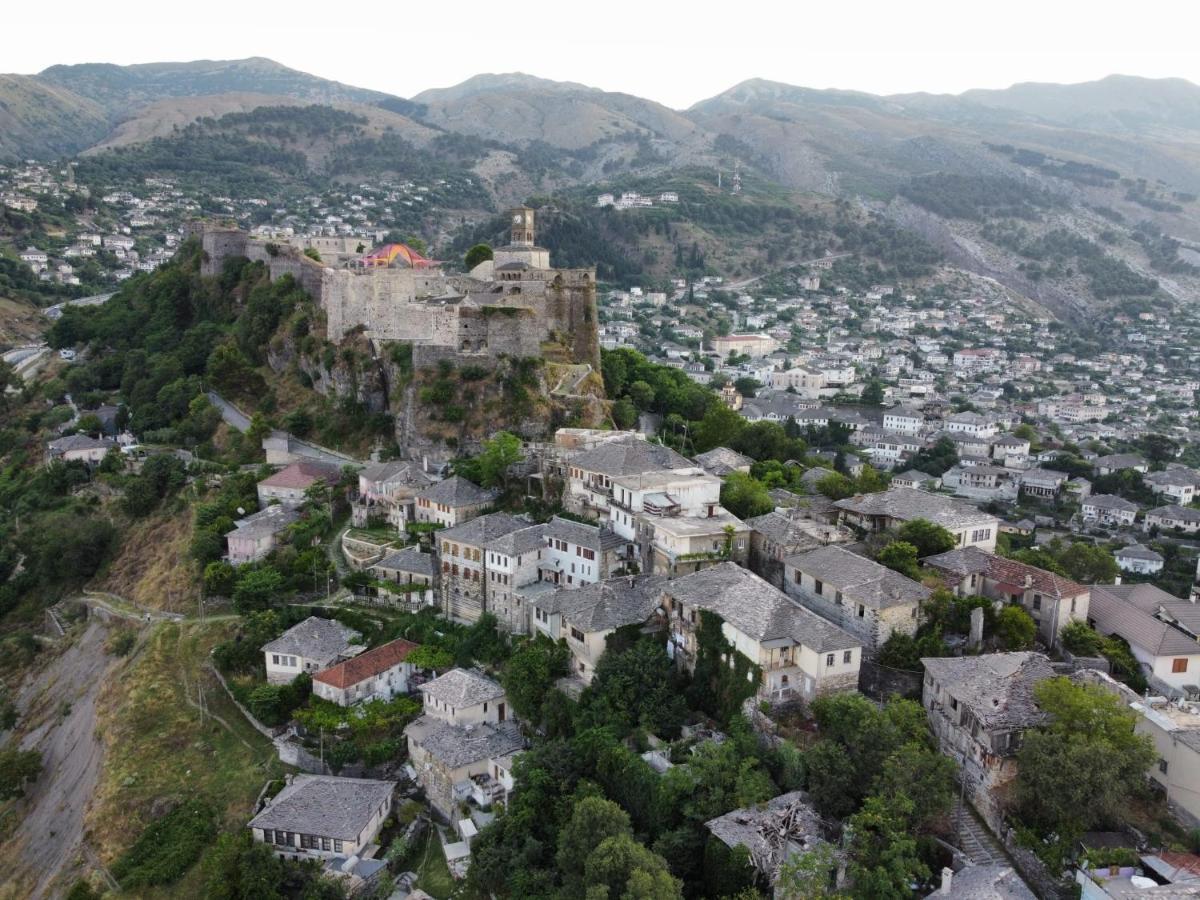 Gjirokastër Guest House Argjiro Castle מראה חיצוני תמונה