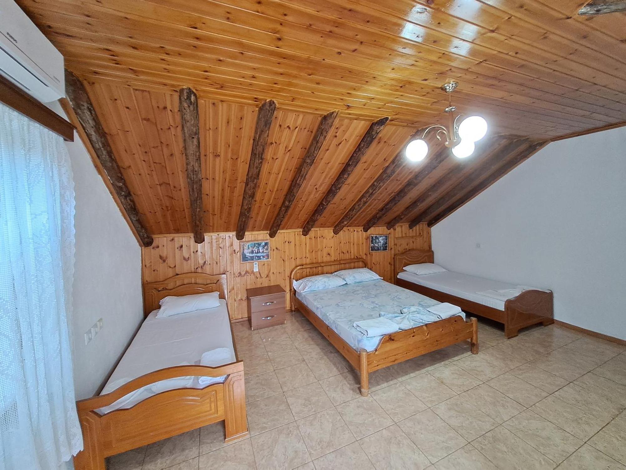 Gjirokastër Guest House Argjiro Castle מראה חיצוני תמונה