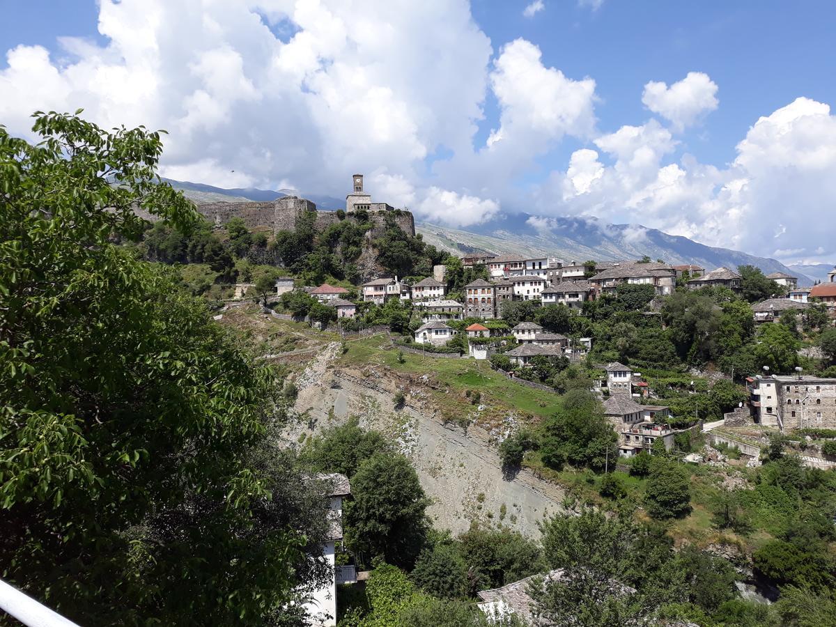 Gjirokastër Guest House Argjiro Castle מראה חיצוני תמונה