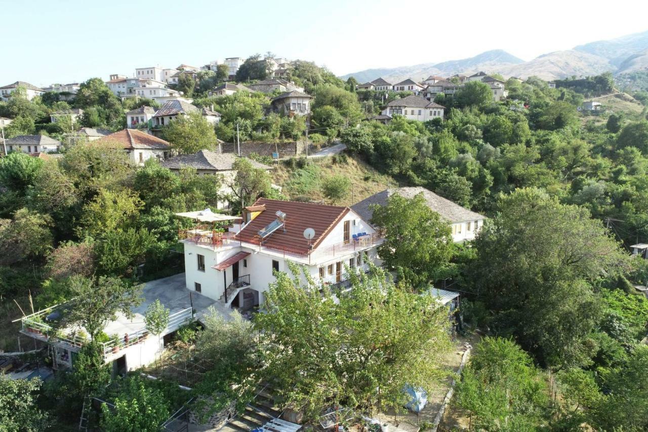 Gjirokastër Guest House Argjiro Castle מראה חיצוני תמונה